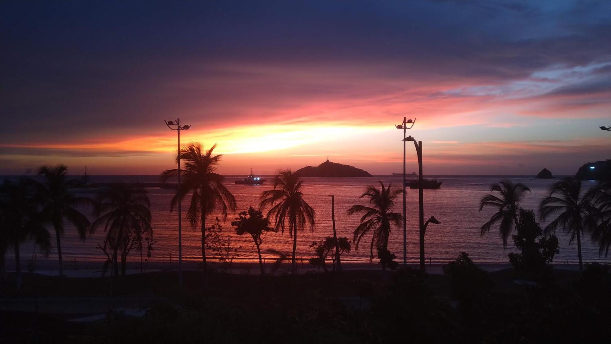 Panamerican Hostel Santa Marta  Bagian luar foto